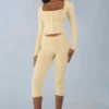 Pantalon capri Selene en maille, taille mi-haute, jaune beurre
