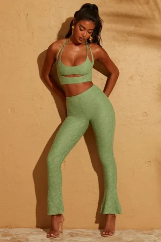 Pantalon court Zuni à lacets dans le dos, vert