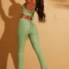 Pantalon court Zuni à lacets dans le dos, vert Pantalon court Zuni à lacets dans le dos, vert