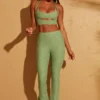 Pantalon court Zuni à lacets dans le dos, vert Pantalon court Zuni à lacets dans le dos, vert