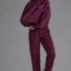 Pantalon de jogging ample à taille mi-haute en jersey de coton doux, couleur raisin Pantalon de jogging ample à taille mi-haute en jersey de coton doux, couleur raisin