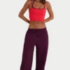 Pantalon de jogging ample taille moyenne en jersey de coton brossé, couleur bordeaux Pantalon de jogging ample taille moyenne en jersey de coton brossé, couleur bordeaux