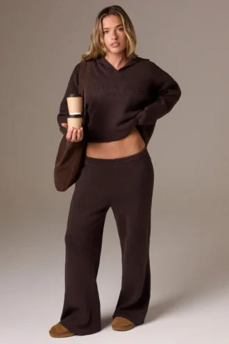 Pantalon de jogging à jambes larges en maille côtelée couleur noyer