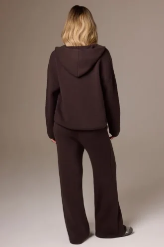 Pantalon de jogging à jambes larges en maille côtelée couleur noyer