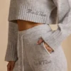 Pantalon de jogging taille moyenne à jambes larges en maille côtelée, couleur marbré glacé Pantalon de jogging taille moyenne à jambes larges en maille côtelée, couleur marbré glacé