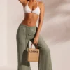Pantalon de plage texturé froissé vert clair Pantalon de plage texturé froissé vert clair