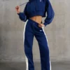 Pantalon de survêtement à jambes larges bleu marine Pantalon de survêtement à jambes larges bleu marine