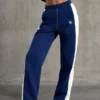 Pantalon de survêtement à jambes larges bleu marine Pantalon de survêtement à jambes larges bleu marine