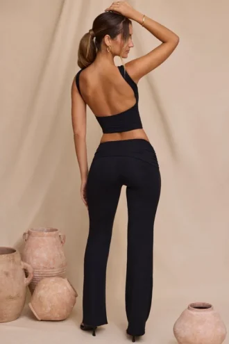 Pantalon droit taille moyenne Hollis en noir