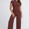 Pantalon large taille moyenne Nour Tall, couleur chocolat