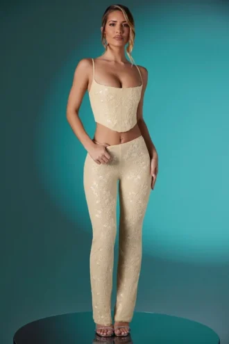 Pantalon taille basse Fallon Petite en dentelle ornée, couleur ivoire