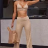 Pantalon taille haute à revers en maille côtelée douce, couleur sable Pantalon taille haute à revers en maille côtelée douce, couleur sable