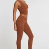 Pantalon taille moyenne Anona en mélange de modal et de cachemire, couleur marron châtaigne