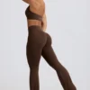 Pantalon évasé froncé en jersey brossé, couleur Pecan marbré Pantalon évasé froncé en jersey brossé, couleur Pecan marbré