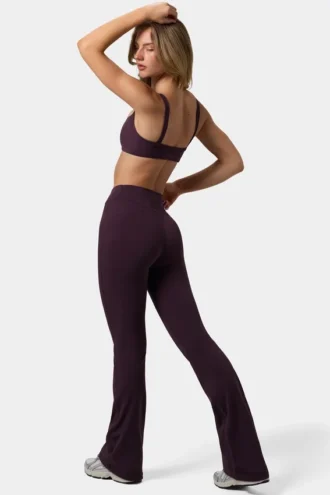 Pantalon évasé froncé Soft Active couleur prune