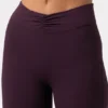 Pantalon évasé froncé Soft Active couleur prune Pantalon évasé froncé Soft Active couleur prune