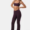Pantalon évasé froncé Soft Active couleur prune Pantalon évasé froncé Soft Active couleur prune