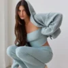 Pantalon évasé à revers en maille épaisse, couleur bleu sarcelle poudré Pantalon évasé à revers en maille épaisse, couleur bleu sarcelle poudré