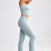 Pantalon évasé à revers en maille épaisse, couleur bleu sarcelle poudré Pantalon évasé à revers en maille épaisse, couleur bleu sarcelle poudré