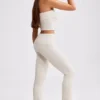Pantalon évasé à revers en maille épaisse, couleur crème Pantalon évasé à revers en maille épaisse, couleur crème
