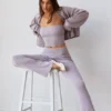 Pantalon évasé à revers en maille épaisse, couleur lavande poudrée Pantalon évasé à revers en maille épaisse, couleur lavande poudrée