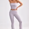 Pantalon évasé à revers en maille épaisse, couleur lavande poudrée Pantalon évasé à revers en maille épaisse, couleur lavande poudrée
