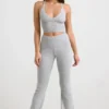 Pantalon évasé à revers en maille épaisse, gris chiné Pantalon évasé à revers en maille épaisse, gris chiné