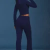 Pantalon évasé à revers en maille torsadée bleu marine