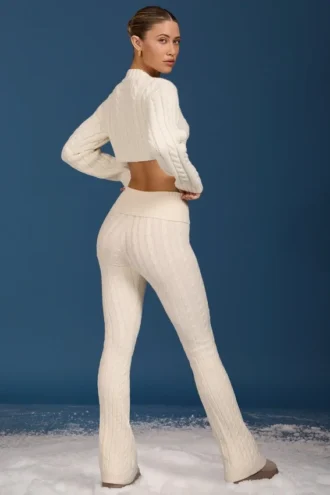 Pantalon évasé à revers en maille torsadée, couleur crème