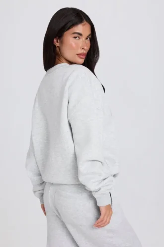 Pull à col rond oversize en gris chiné