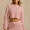 Pull court en maille côtelée rose poudré Pull court en maille côtelée rose poudré