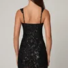 Robe A-line Adia ornée de paillettes, en noir Robe A-line Adia ornée de paillettes, en noir