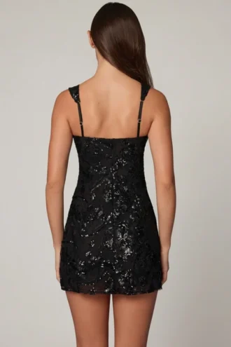 Robe A-line Adia ornée de paillettes, en noir
