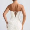 Robe A-line à bandeau et appliqués floraux Azaelea en blanc Robe A-line à bandeau et appliqués floraux Azaelea en blanc