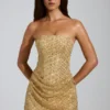 Robe A-line bandeau ornée Amalina, couleur or Robe A-line bandeau ornée Amalina, couleur or