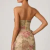 Robe A-line à encolure en cœur et ornements Harlie en rose Hotfix Robe A-line à encolure en cœur et ornements Harlie en rose Hotfix