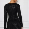 Robe A-line Kiyara ornée, en noir Robe A-line Kiyara ornée, en noir