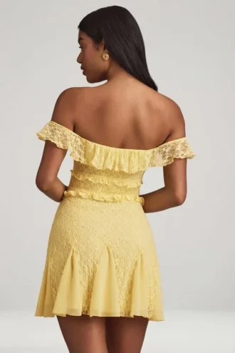 Robe A-line à épaules dénudées en dentelle Nahida, jaune pastel