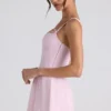 Robe A-line plissée avec nœud Cressida, rose pâle Robe A-line plissée avec nœud Cressida, rose pâle