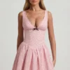 Robe A-line Sabina à nœud, à pois roses Robe A-line Sabina à nœud, à pois roses