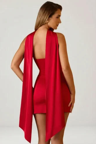 Robe A-line sans bretelles Camila avec détail foulard, rouge écarlate