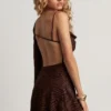 Robe A-line à une manche Angelie Devoré en chocolat noir Robe A-line à une manche Angelie Devoré en chocolat noir