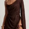 Robe A-line à une manche Angelie Devoré en chocolat noir Robe A-line à une manche Angelie Devoré en chocolat noir