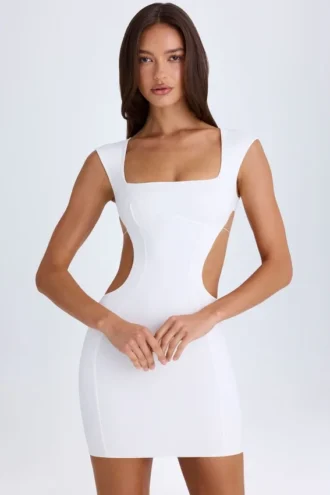 Robe Addison à découpes et lacets, en blanc
