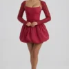 Robe Aletta à ourlet bouffant orné, rouge Robe Aletta à ourlet bouffant orné, rouge