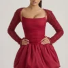 Robe Aletta à ourlet bouffant orné, rouge Robe Aletta à ourlet bouffant orné, rouge