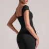 Robe Alva à encolure en cœur, couleur noire Robe Alva à encolure en cœur, couleur noire