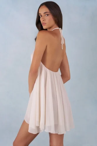 Robe babydoll à dos nu Evania en ivoire