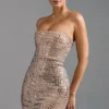 Robe bandeau Aurora ornée, couleur amande Robe bandeau Aurora ornée, couleur amande