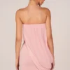 Robe bandeau drapée Alessandra en rose poudré Robe bandeau drapée Alessandra en rose poudré